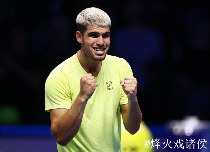 阿尔卡拉斯2-1战胜弗里茨 总决赛小组赛连赢两场 阿尔卡拉斯2-1战胜弗里茨 总决赛小组赛连赢两场